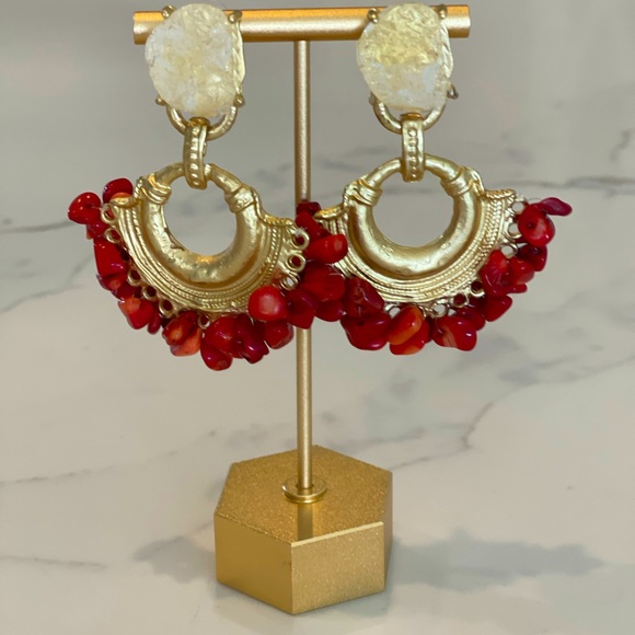 Gorgeous Red Beaded and Gold Venetian Glass Pierced Earrings - Picture 3 of 9